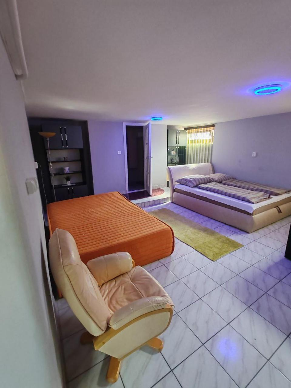 Hajnal Apartman Hajdúszoboszló Екстериор снимка