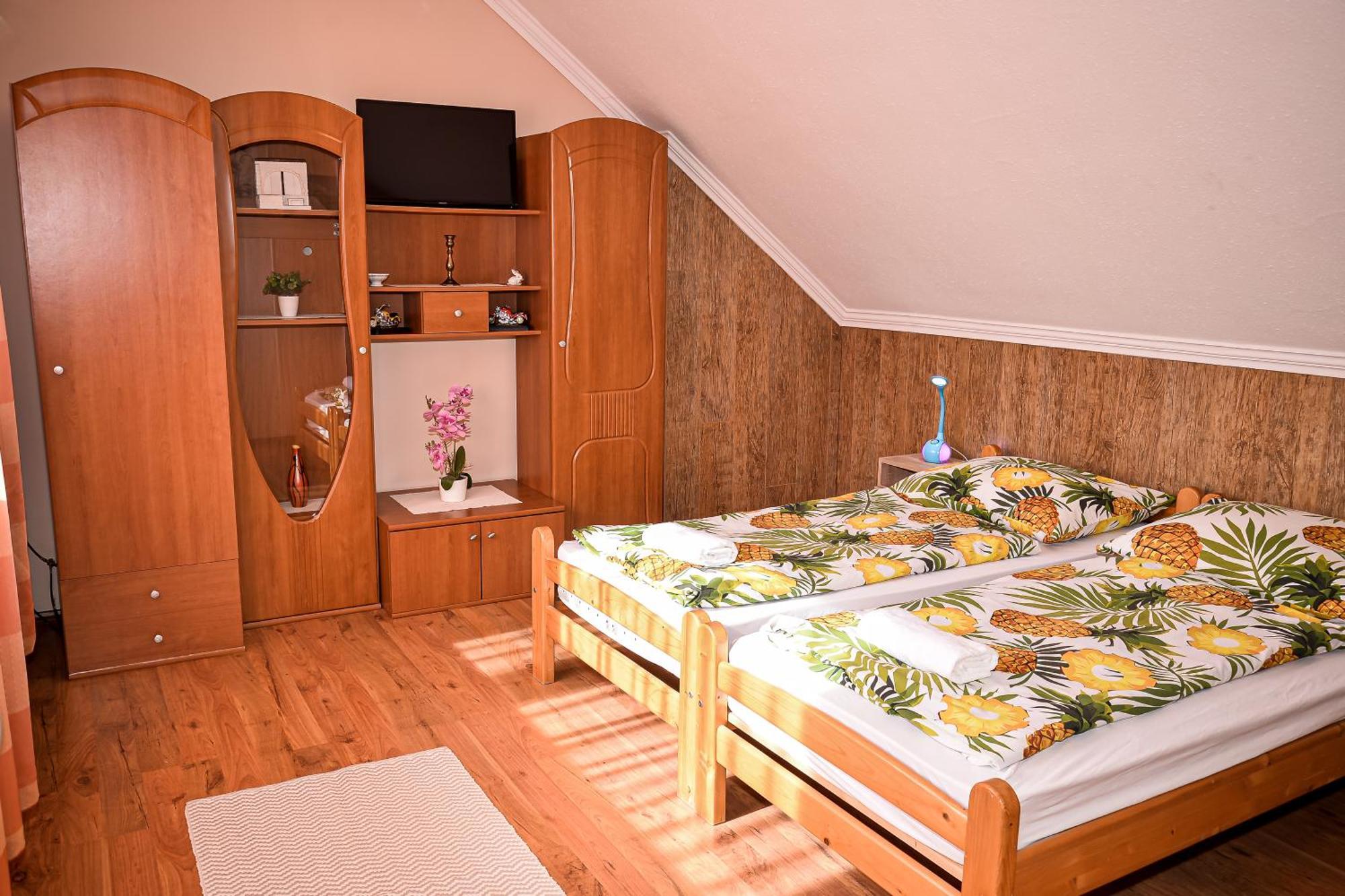 Hajnal Apartman Hajdúszoboszló Екстериор снимка