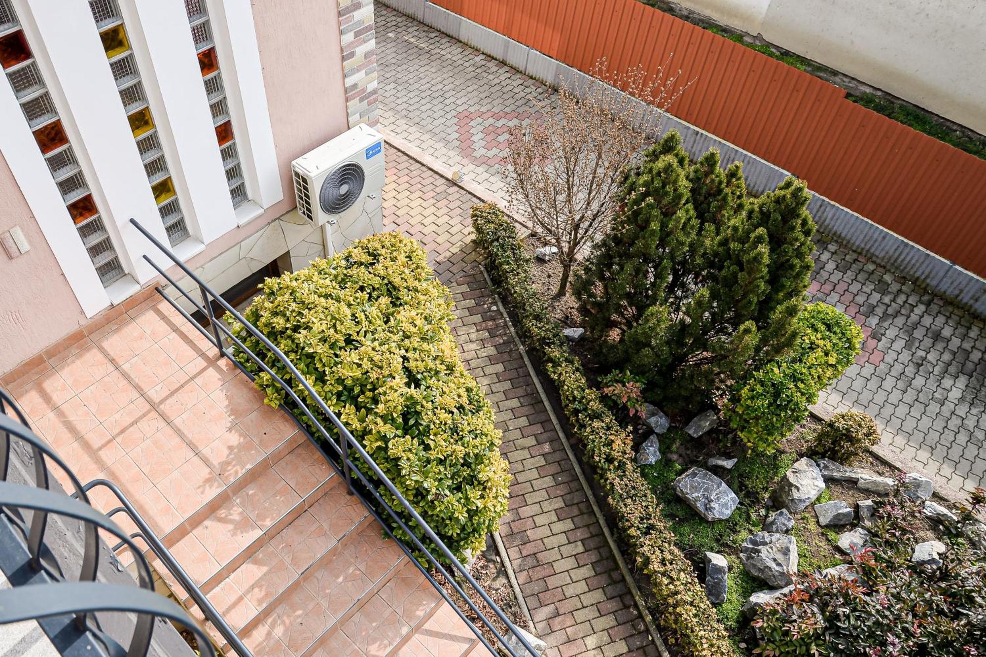 Hajnal Apartman Hajdúszoboszló Екстериор снимка